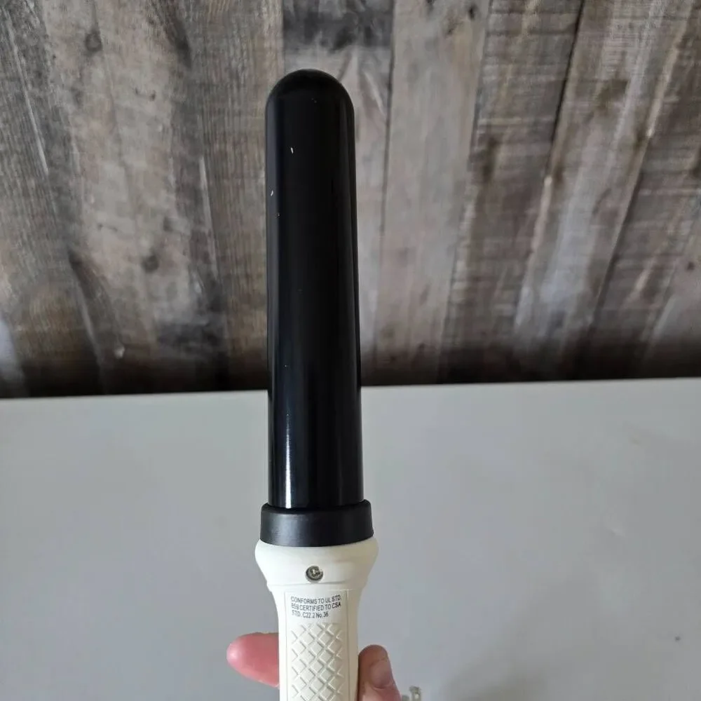 L’ange Hair Curling Iron Wand HT015B 1” White